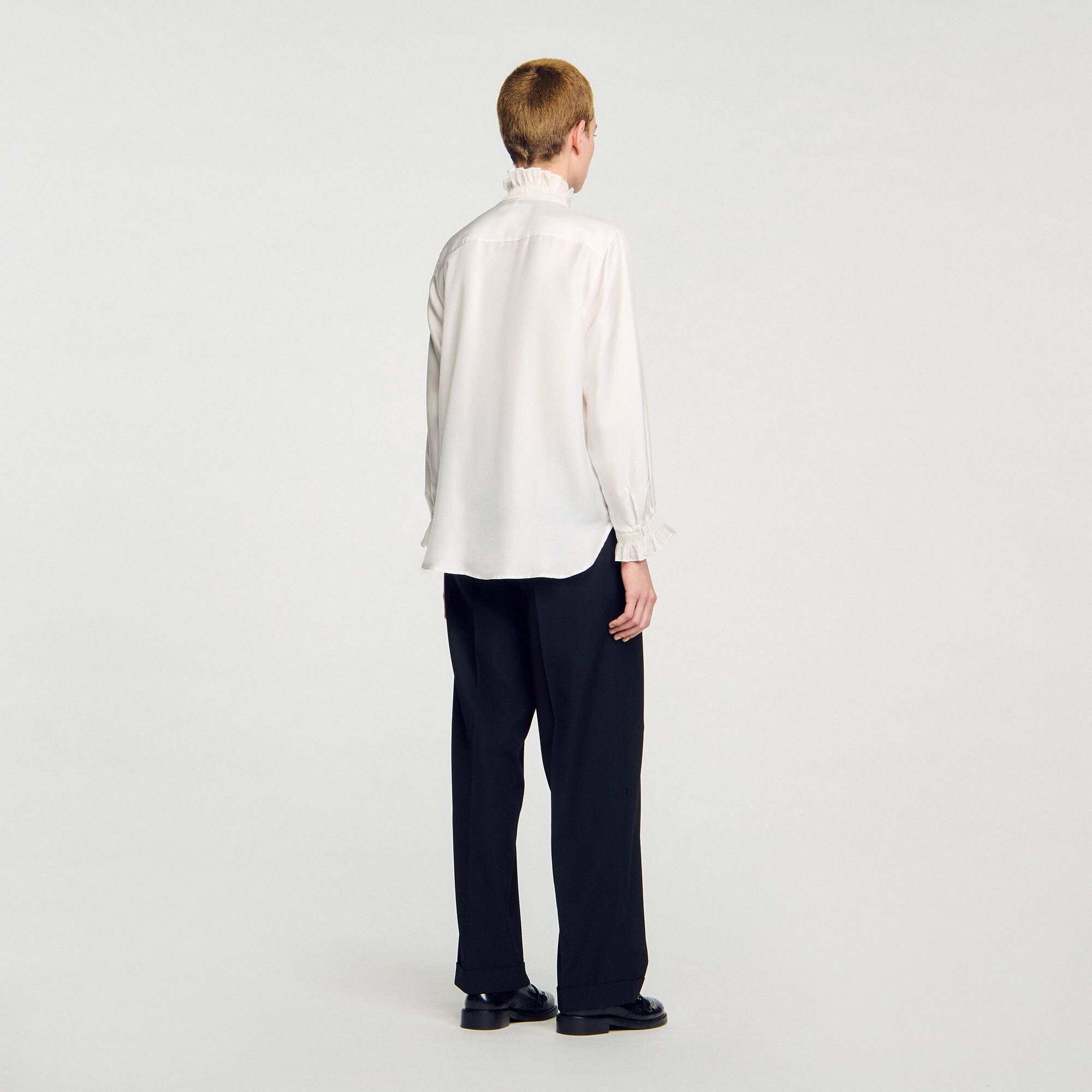 Sandro / Silk shirt with gathered collar Ecru