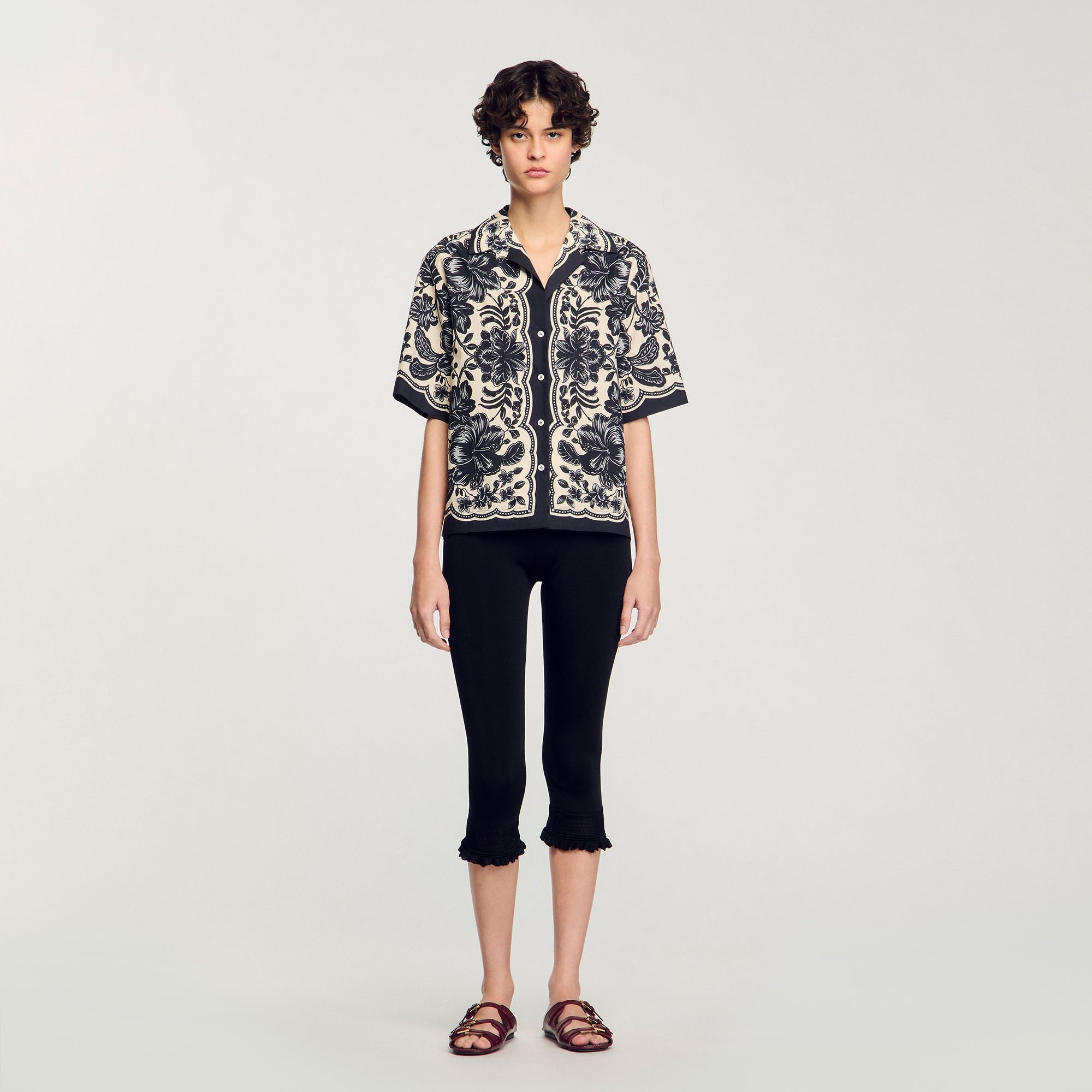 Sandro / Floral motif shirt Ecru / Black