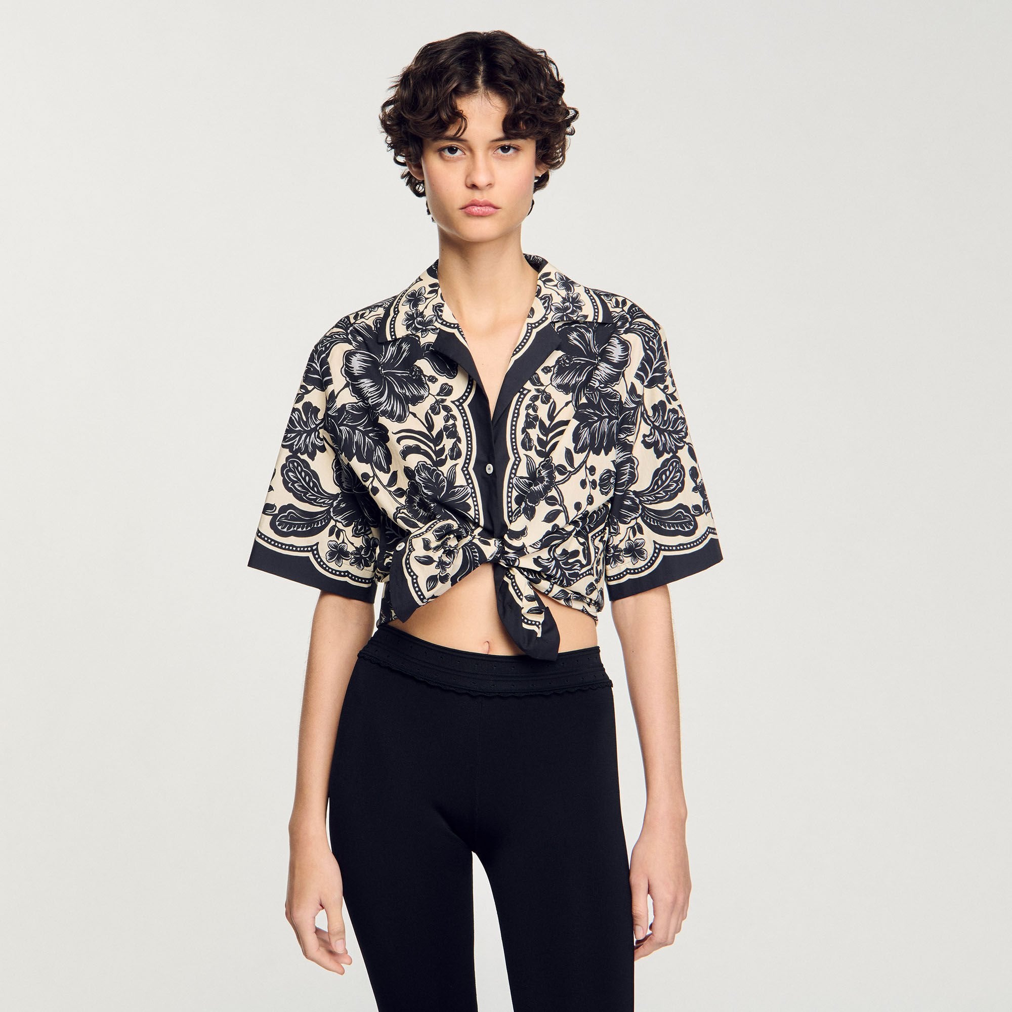 Sandro / Floral motif shirt Ecru / Black