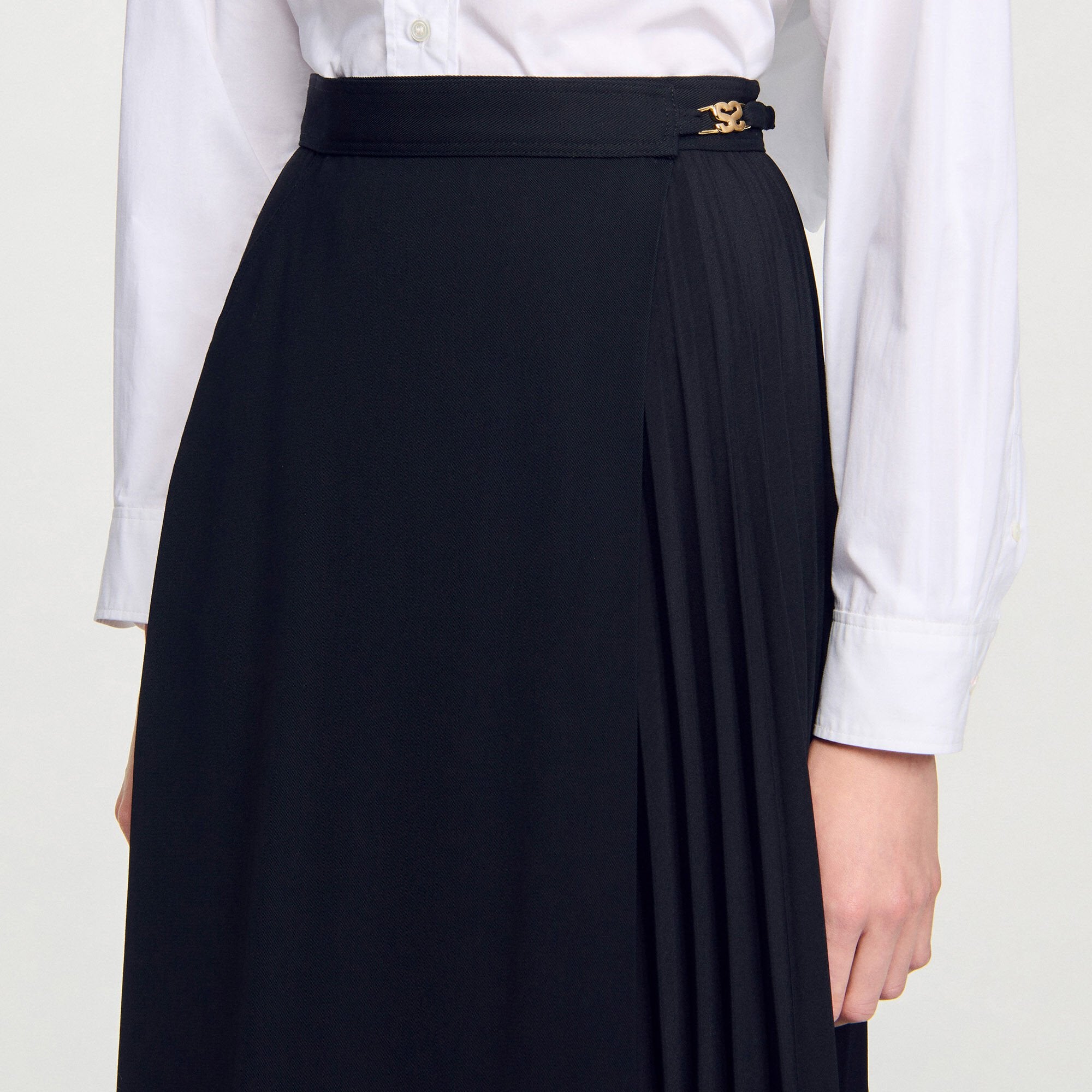 Sandro / Curb chain buckle pleated skirt Black