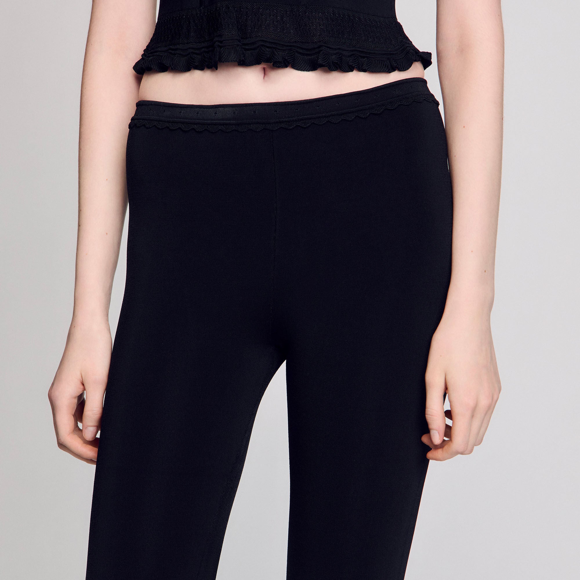 Sandro / Ruffled capri pants Black