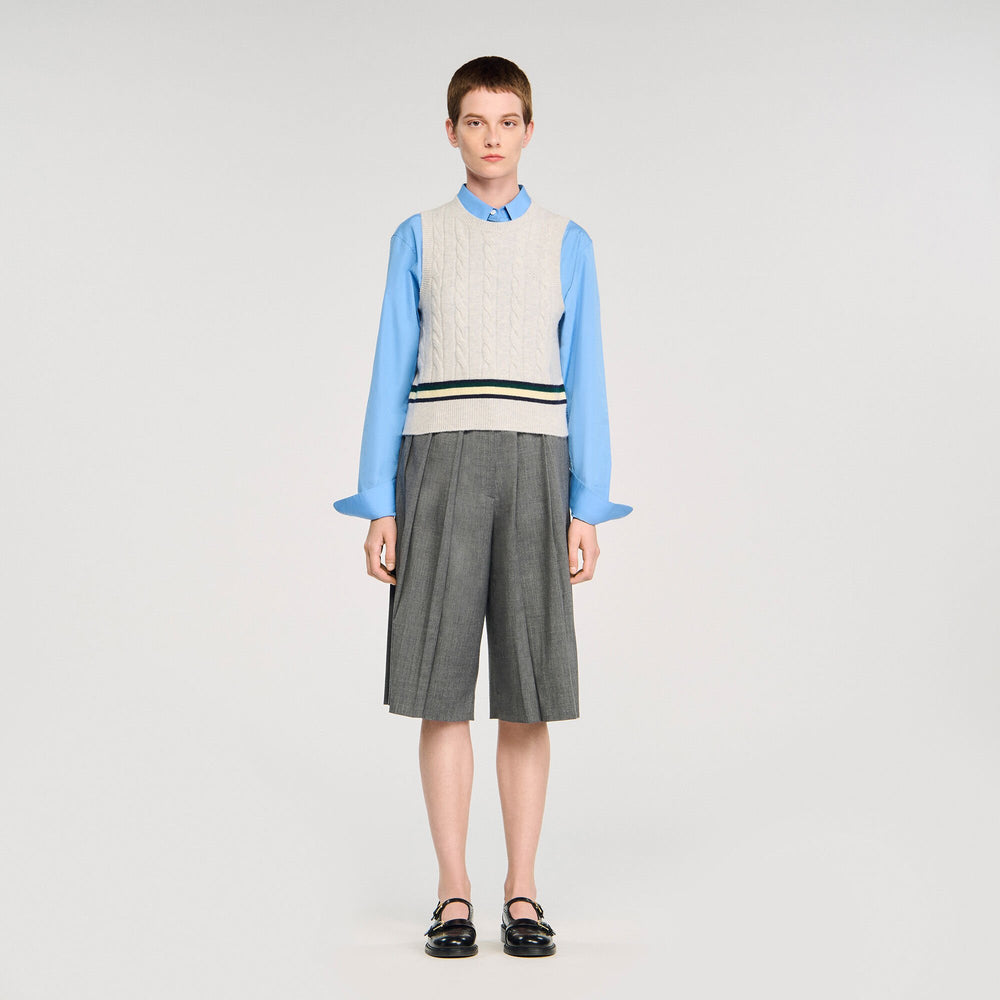 Sandro / Sleeveless cropped cable knit sweater Grey