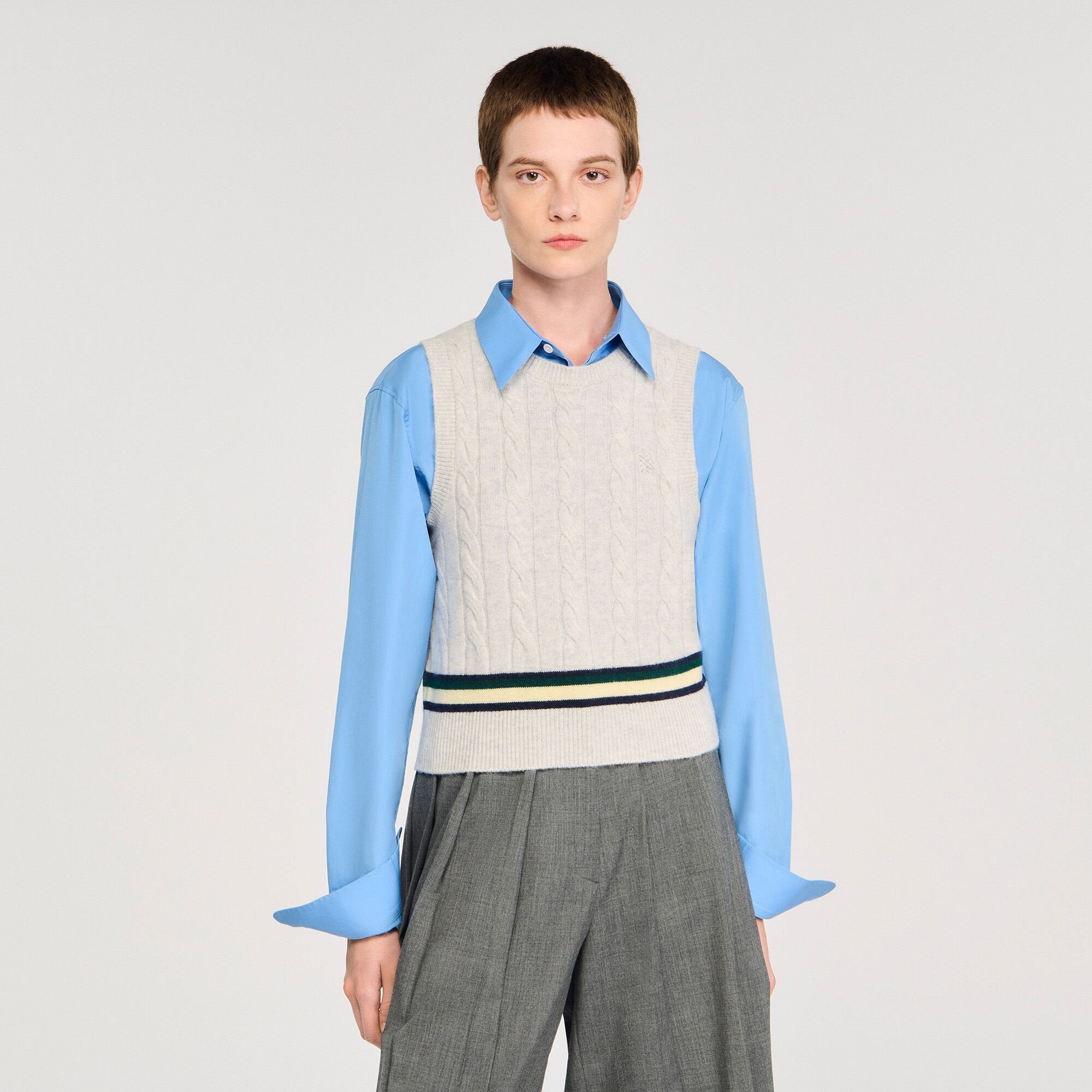 Sandro / Sleeveless cropped cable knit sweater Grey