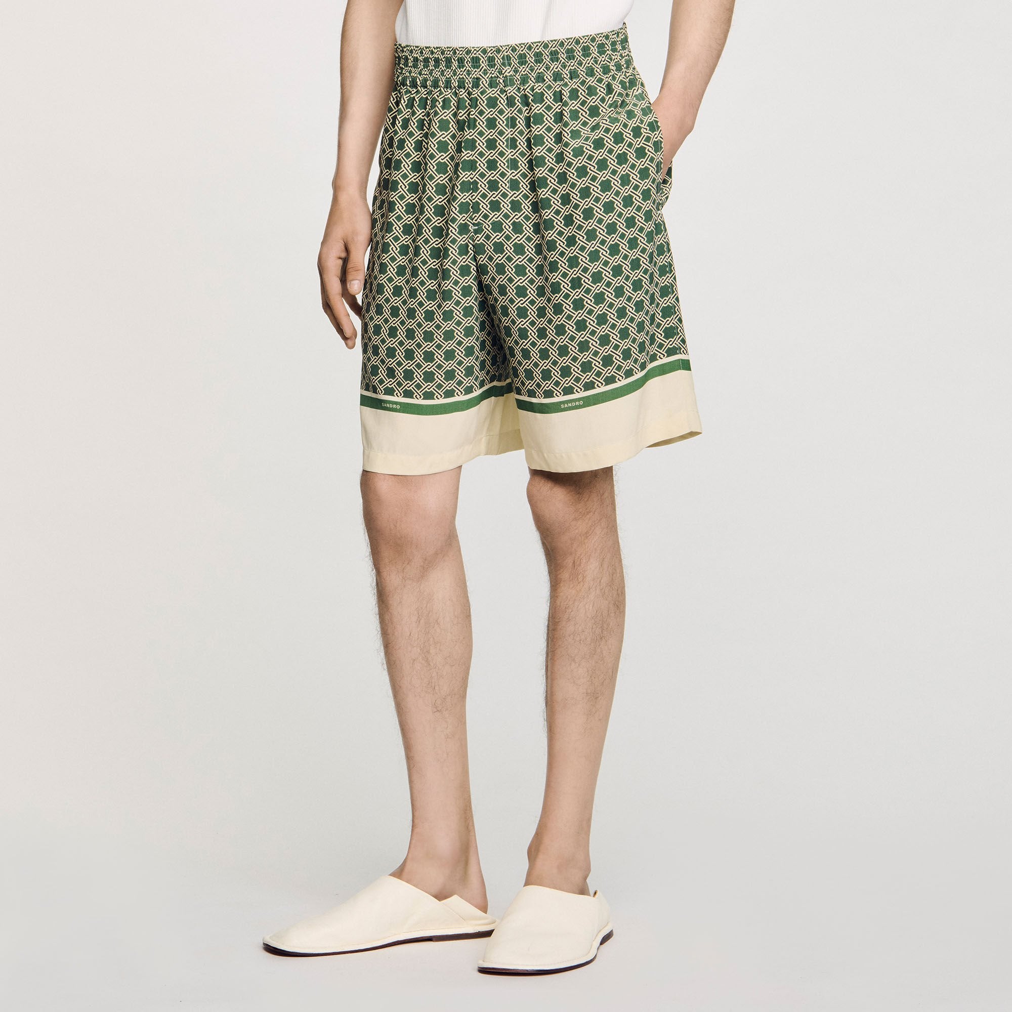 Sandro / Patterned Flowy Bermuda shorts Super Green