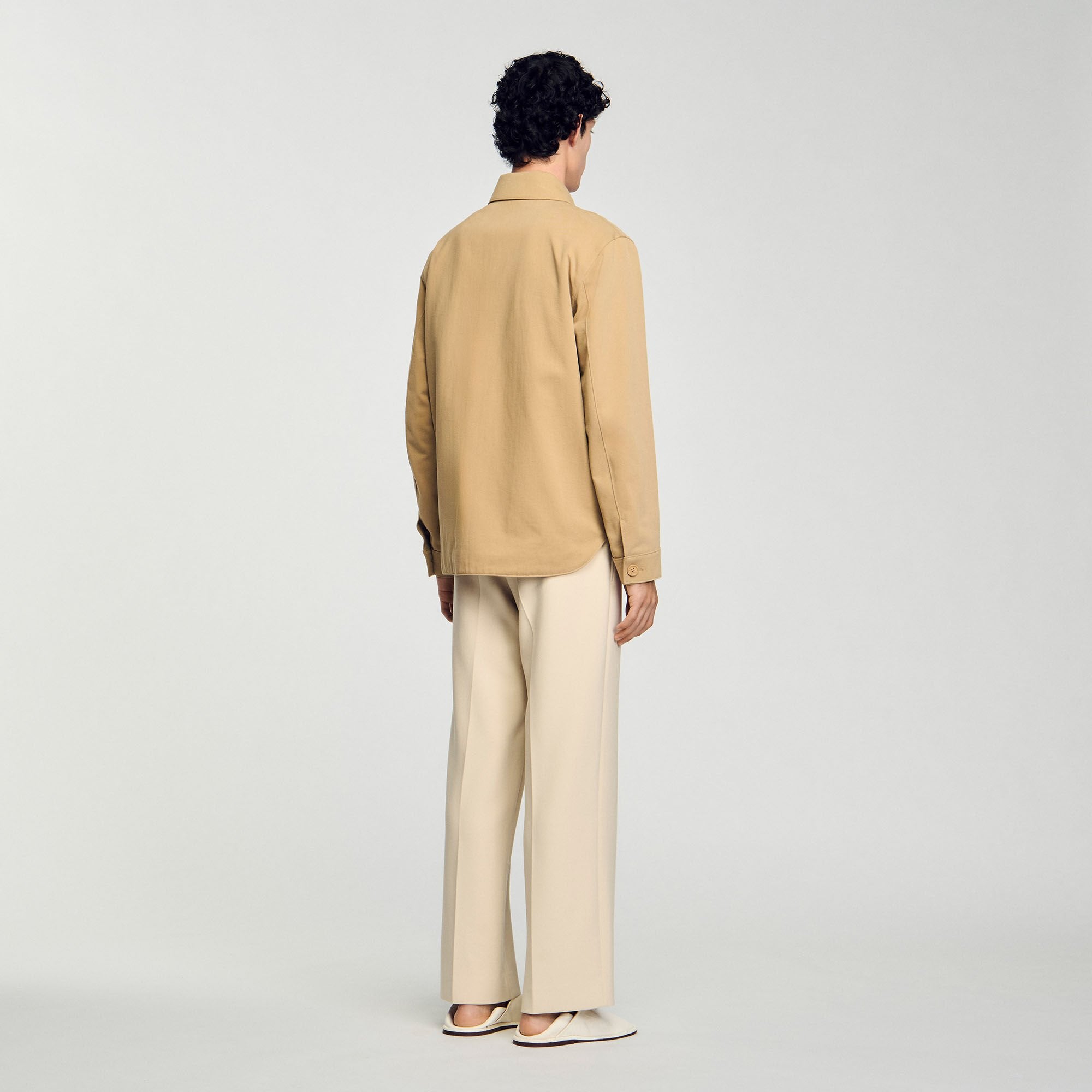 Sandro / Oversized shirt with pockets Sand.