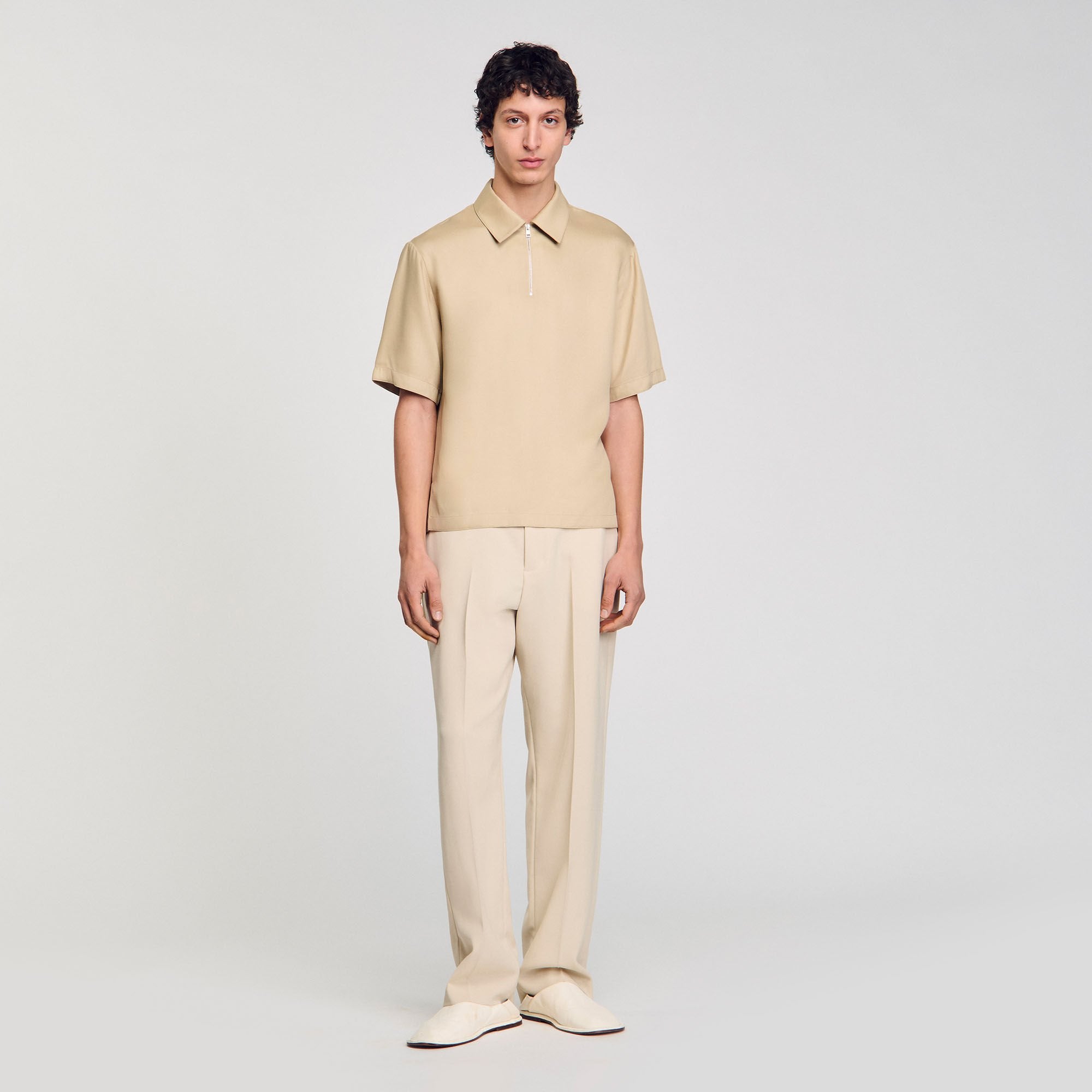 Sandro / Zip-neck polo shirt Sand.